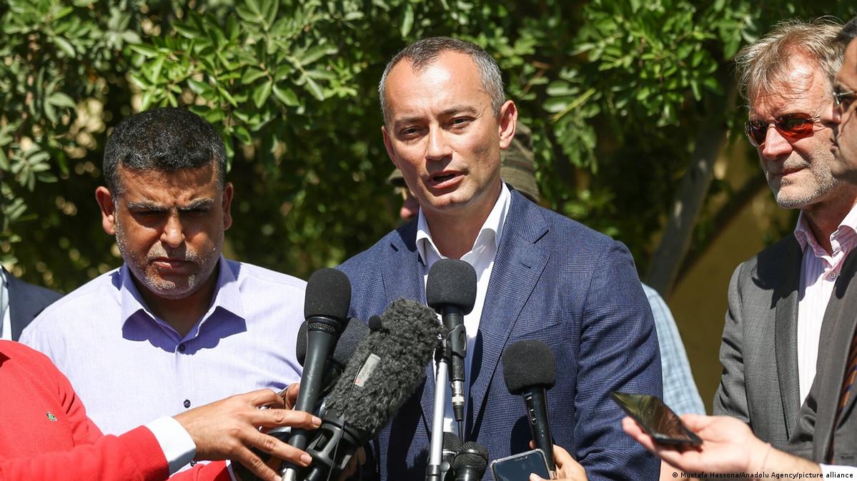 特朗普领导的"和平委员会"提议方案受挫，其负责加沙事务的高级代表尼古拉·姆拉德诺夫（Nickolay Mladenov）表示谈判仍在继续。