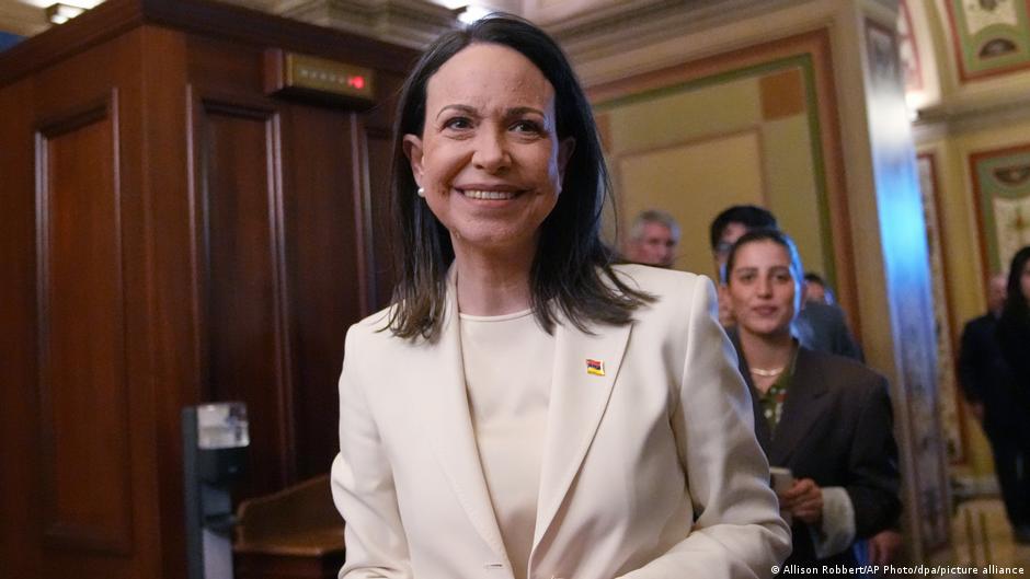 Machado dispuesta a hablar con Rodríguez sobre la transición