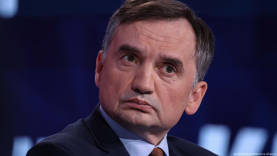 Поранешниот полски министер за правда Збигњев Зиобро