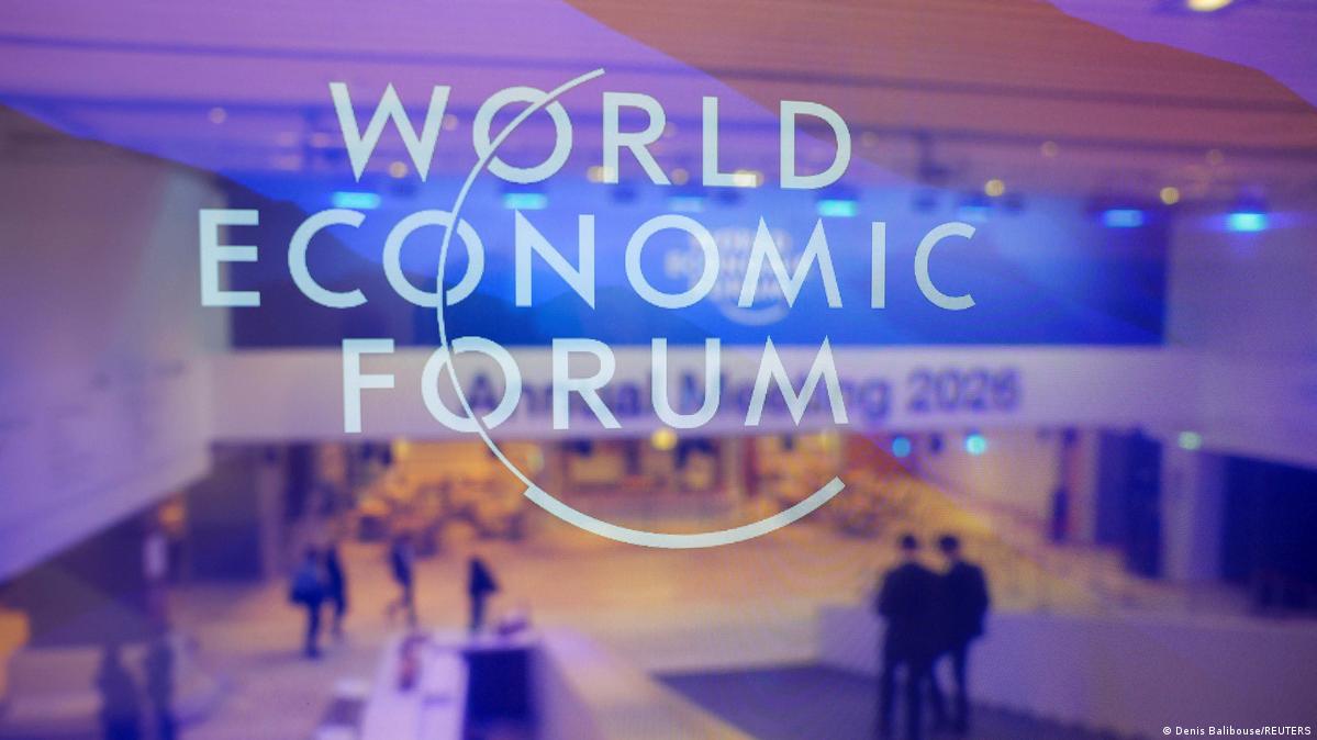 何立峰会晤贝森特达沃斯演说称少数国家不该有特权