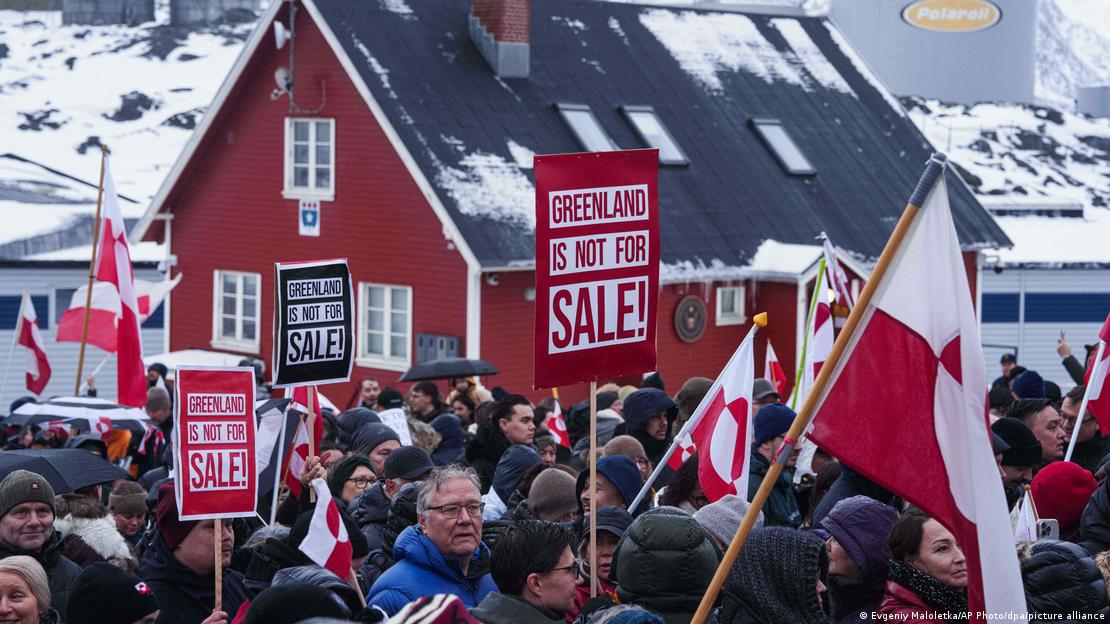 Manifestantes en Groenlandia, Nuuk.