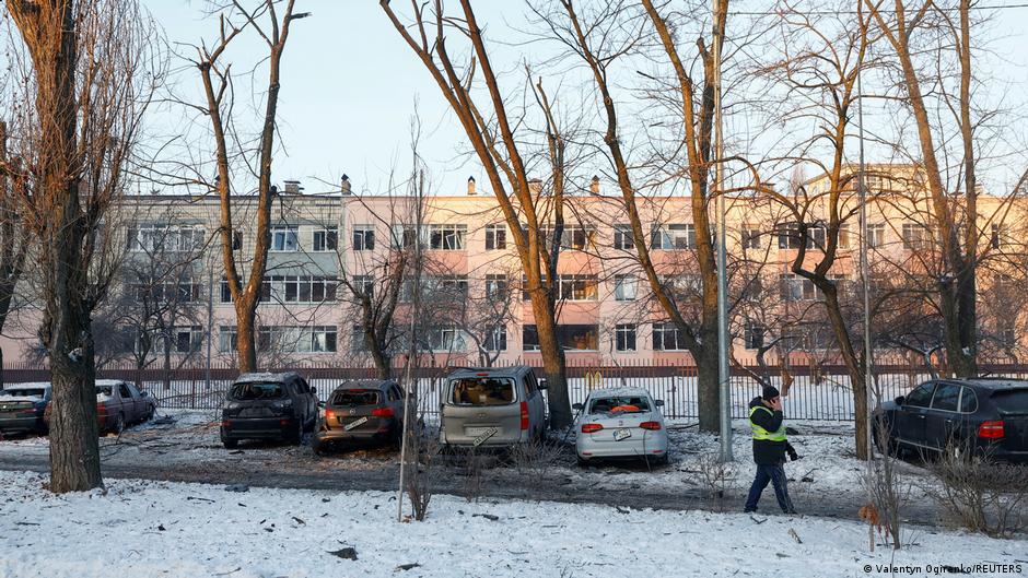 Russia pummels Ukraine, cutting power in cold snap