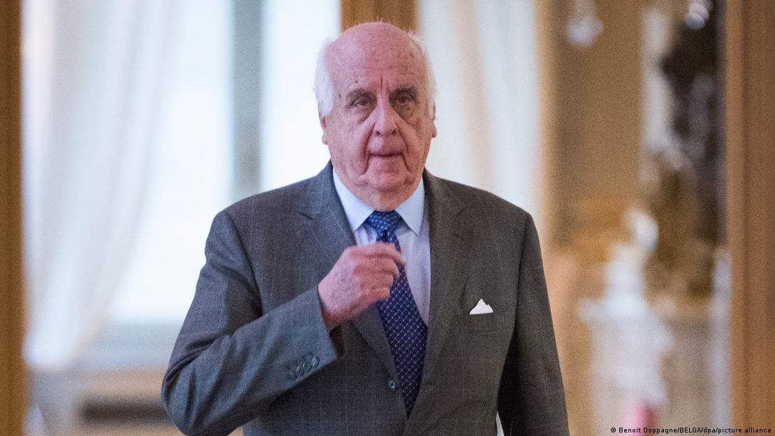 Etienne Davignon. Etienne Davignon.