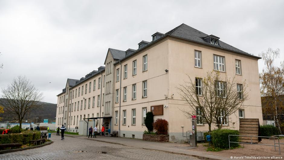 Skandal w Niemczech. Prawie tysiąc migrantów zniknęło bez śladu