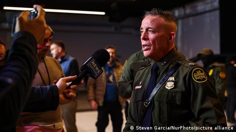 Minnesota: Mayor says some agents to leave Minneapolis