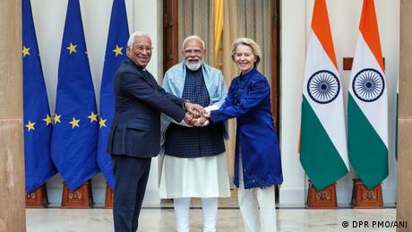 Die EU und Indien haben sich nach langen Verhandlungen auf ein umfassendes Handelsabkommen geeinigt. Die EU und Indien haben sich nach langen Verhandlungen auf ein umfassendes Handelsabkommen geeinigt.