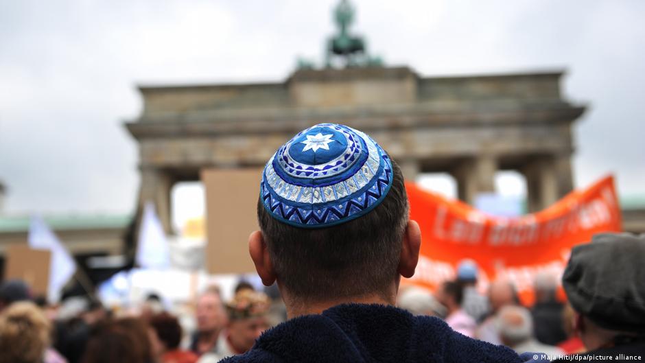 Jedan od skupova protiv antisemitizma u Berlinu