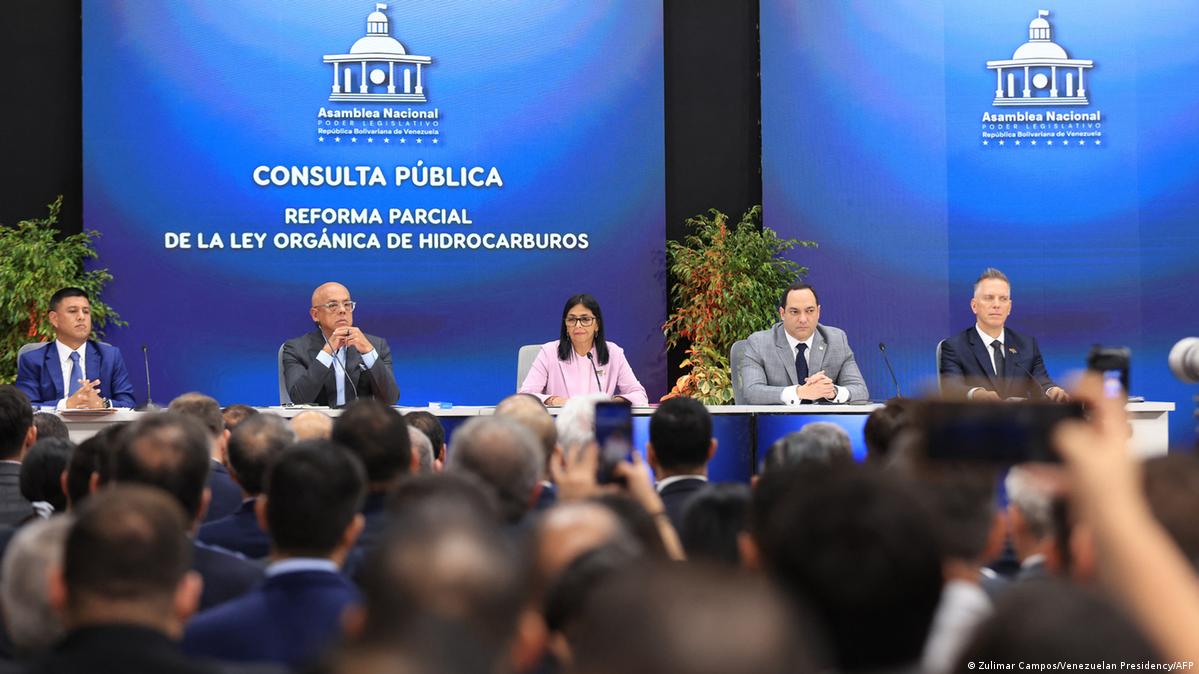 Venezuela aprueba reforma petrolera para inversión privada