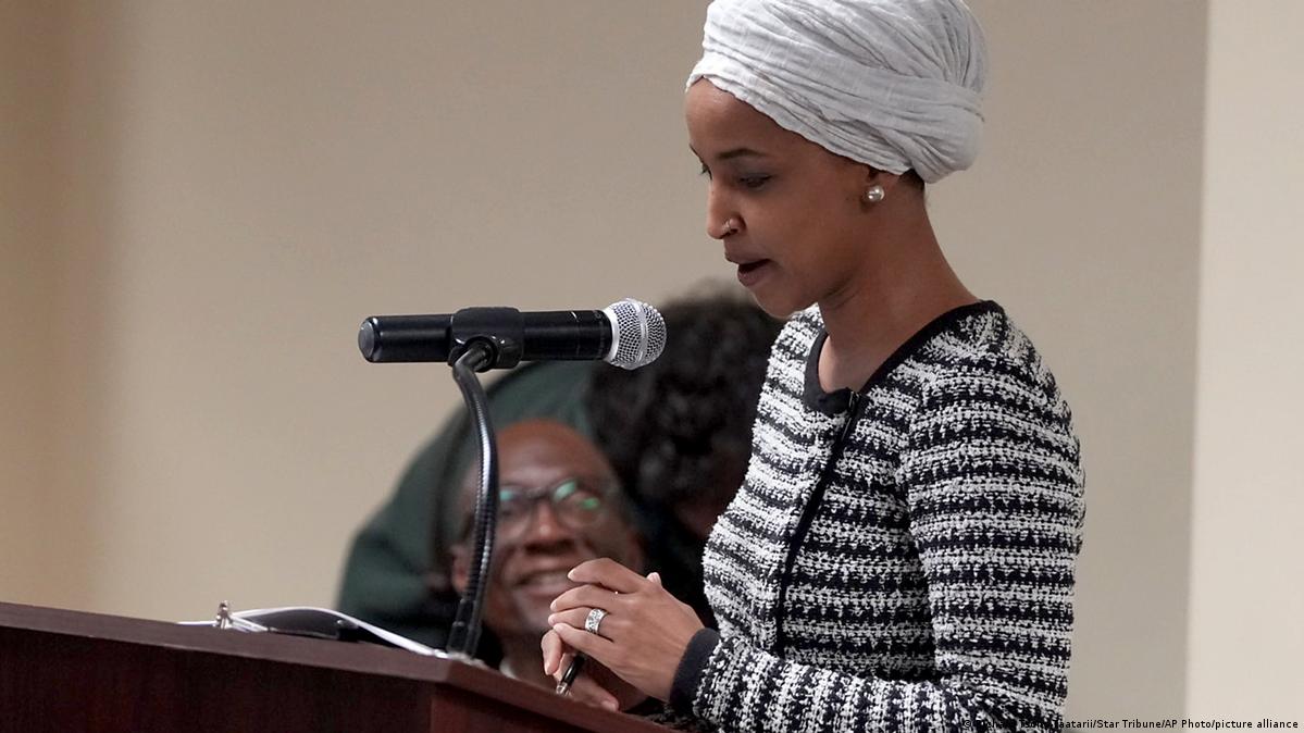 İlhan Omar Donald Trampın təkrarlanan hücumlarının hədəfi olub Şəkil: Richard Tsong-Taatarii/Star Tribune/AP Photo/picture alliance