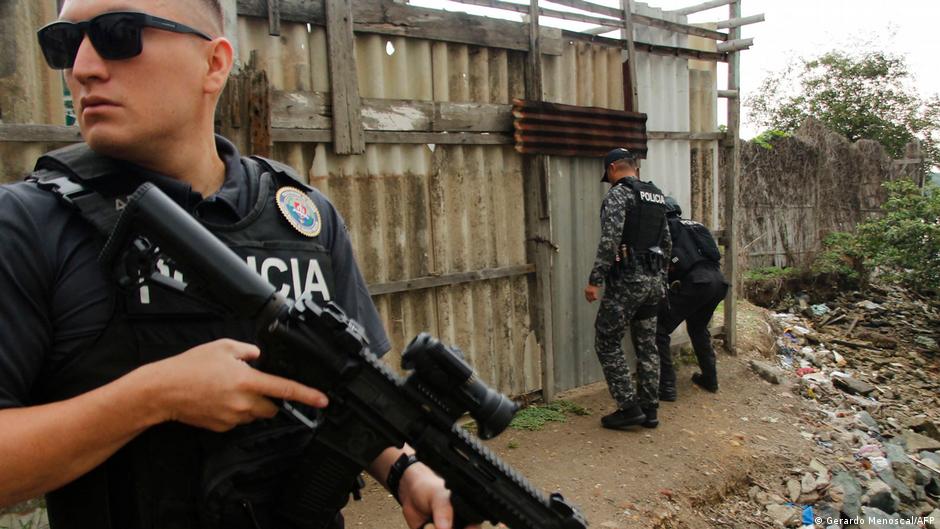 Seis personas muertas en dos ataques armados en Ecuador