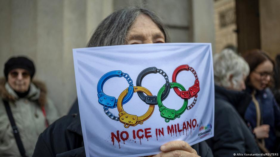 Trump orders DHS only to intervene if cities ask for help