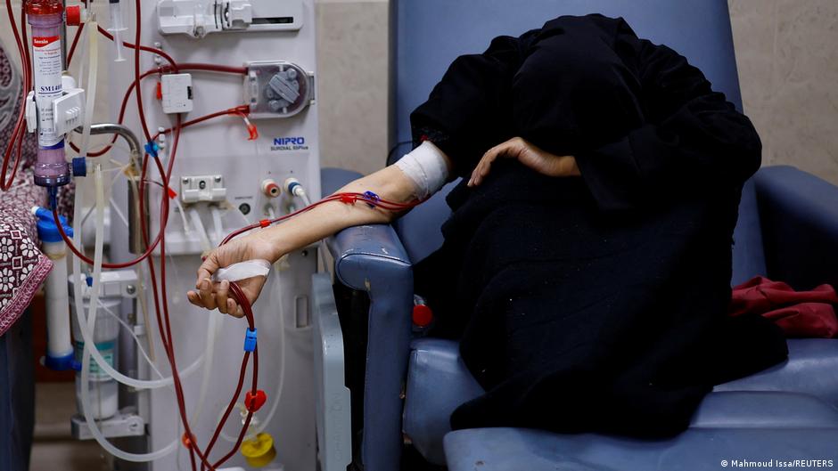 Gaza: Rafah border crossing partially reopens