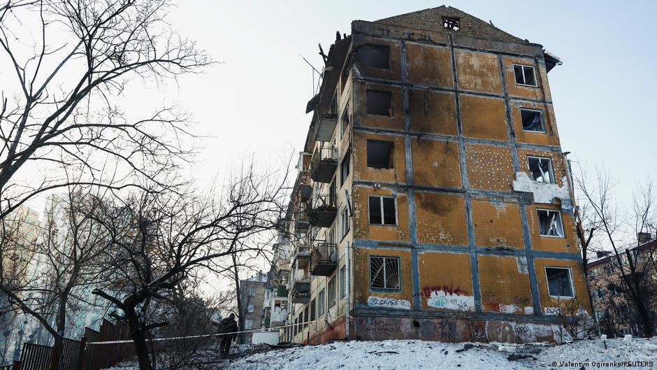 Ukraine updates: Trilateral talks enter second day in UAE