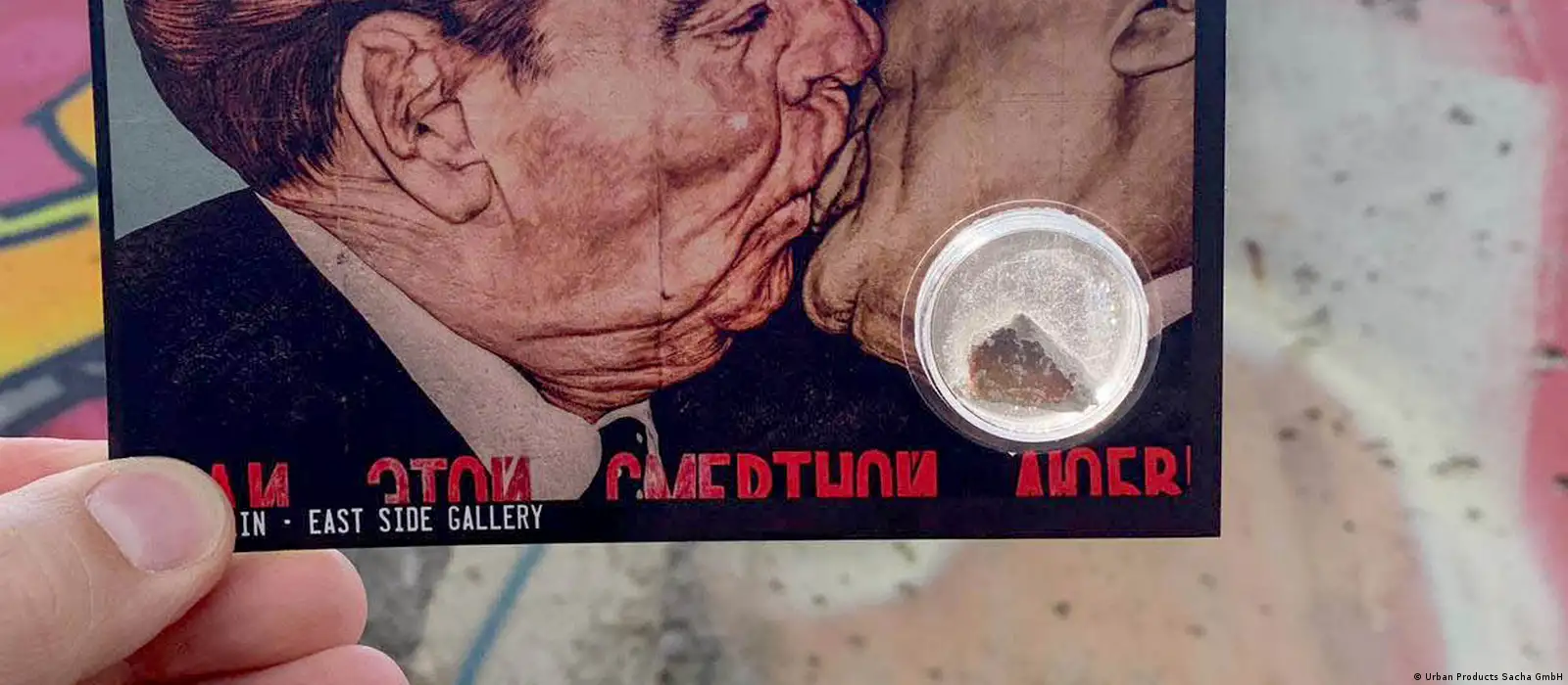 Fake Berlin Wall fragments on sale as souvenirs?