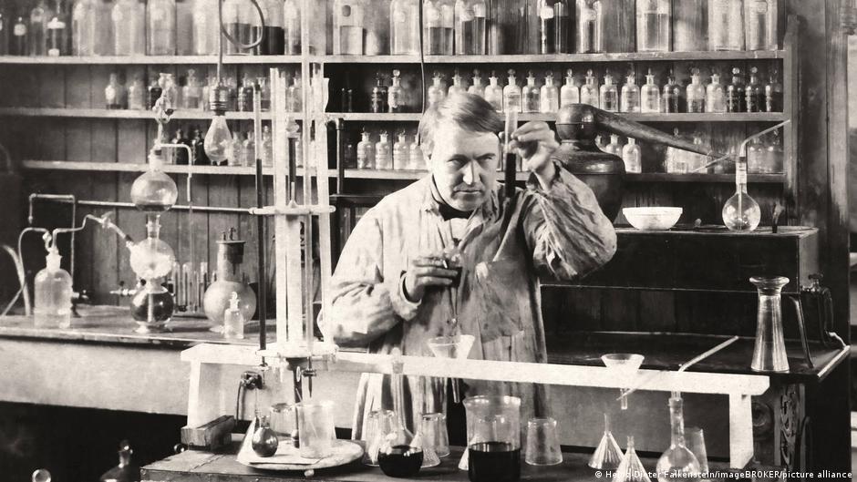 Thomas Edison pudo haber inventado un supermaterial sin saberlo hace casi 150 años