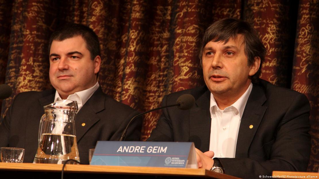 Andre Geim y Konstantin Novoselov recibieron el Premio Nobel de Física en 2010 por aislar y estudiar las propiedades del grafeno.