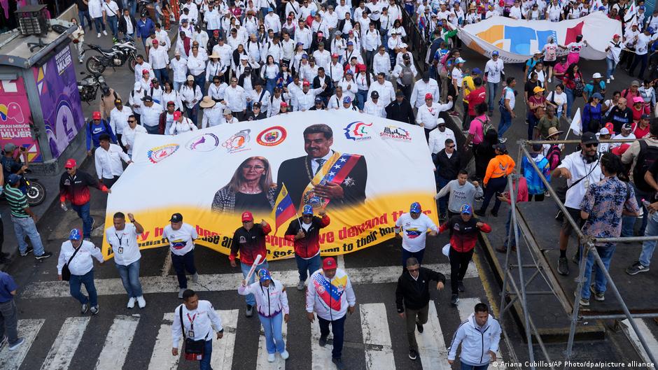 Chavismo exige liberación de Maduro a un mes de su captura