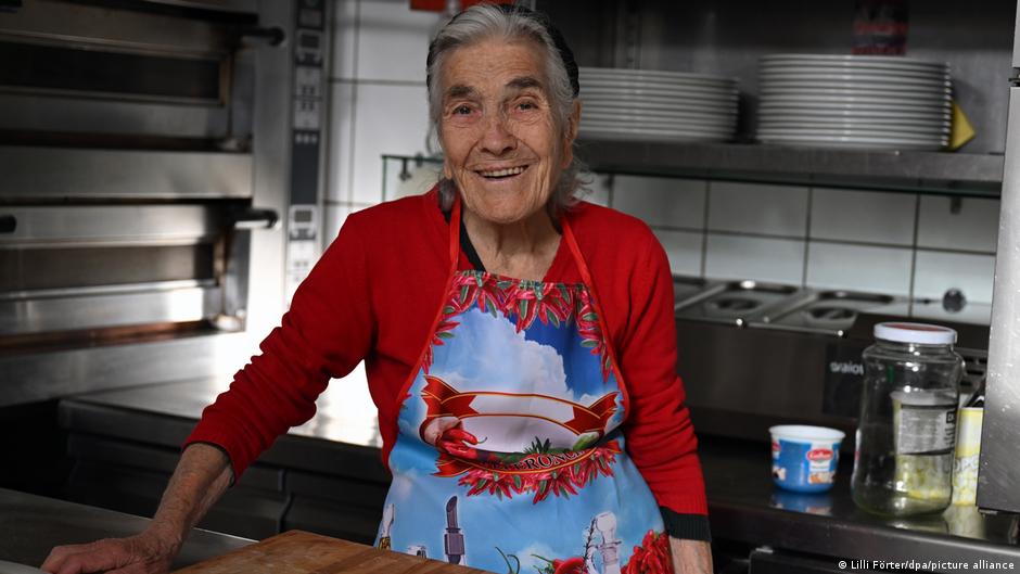 Eine-Nonna-in-Berlin-Pastateig-mit-ganz-viel-Liebe