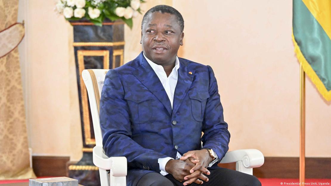 Faure Gnassingbé lors d'une visite à Kampala.