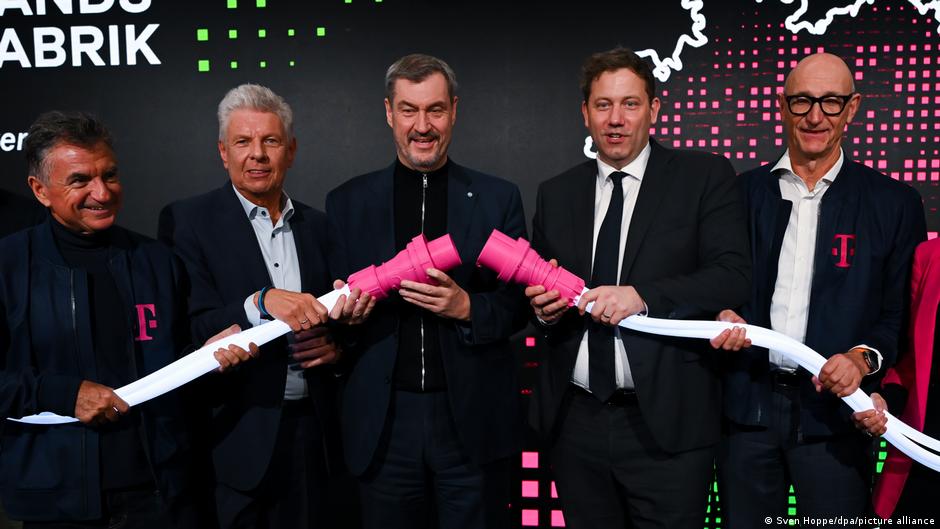 telekom-hap-fabriken-e-inteligjences-artificiale