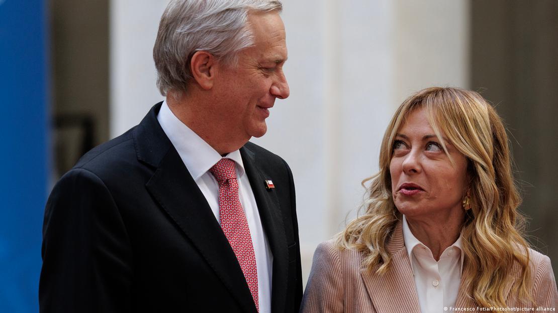 José Antonio Kast junto a la primera ministra de Italia, Giorgia Meloni.