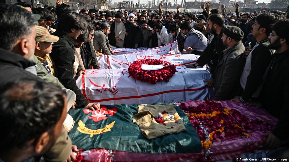 Pakistan: IS affiliate group claims Islamabad mosque bombing