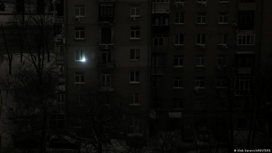 Нічна атака росіян знеструмила шість областей України