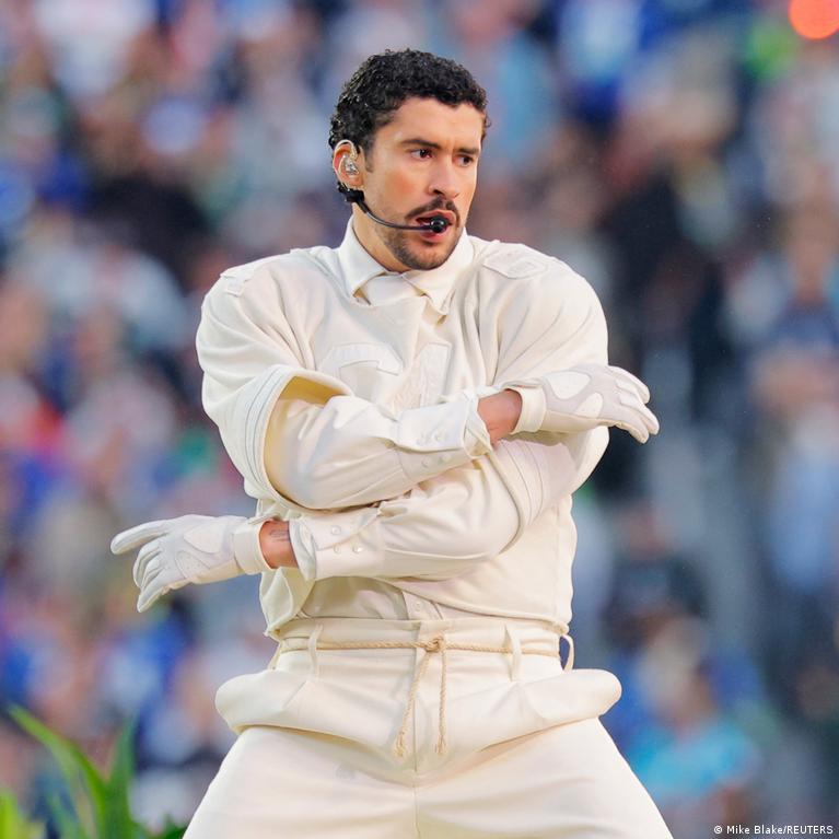 Super Bowl'da sahne alan Bad Bunny Trump'ın hedefinde