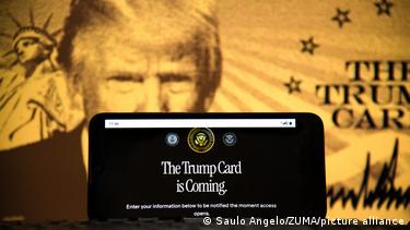 بطاقة ترامب الذهبية على موقع الكتروني 