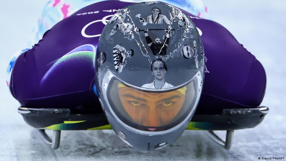 Олімпіада: Гераскевич одягнув шолом з фото загиблих атлетів