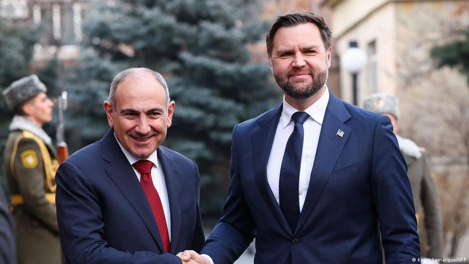 US Vice President Vance in Armenia for peace talks