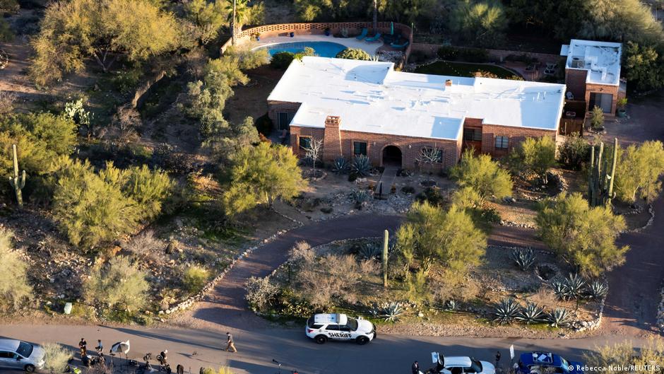 US: FBI releases images in Guthrie abduction case