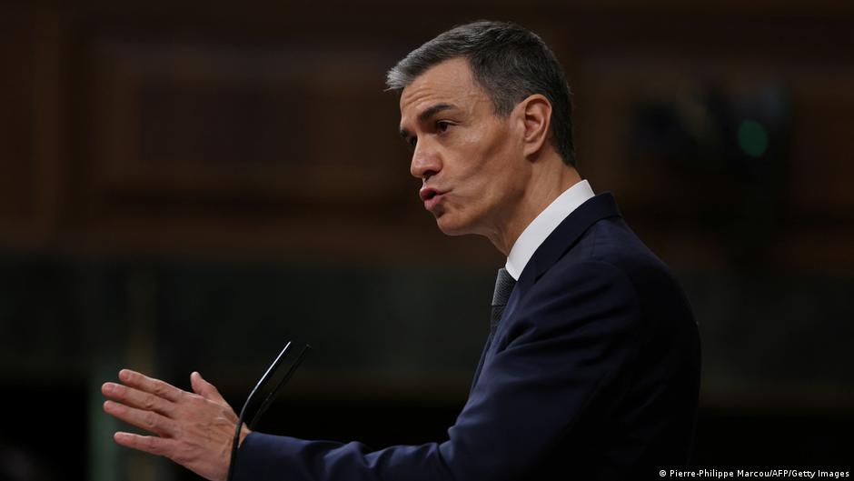 "No a la Guerra", responde Pedro Sánchez a Donald Trump