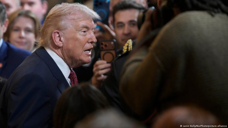 Trump amenaza a Irán con fase "dura" si no hay acuerdo