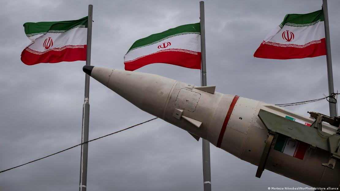 ایران نے خبردار کیا ہے کہ اگر اس پر حملہ کیا گیا تو اس کا سخت جواب دیا جائے گا