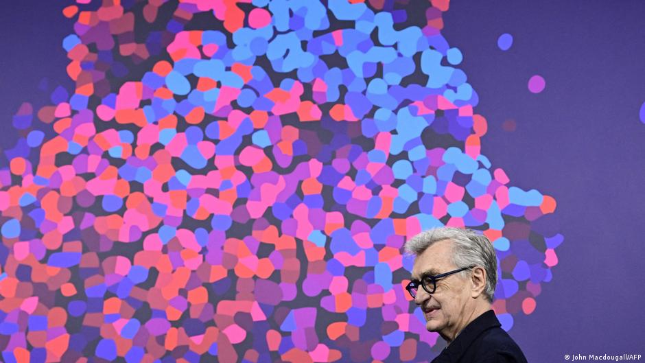 Berlinale: 'Genocide' question and technical glitch coincide