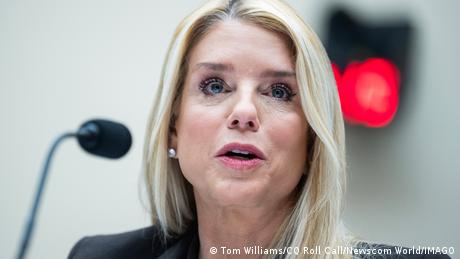 News kompakt: Trump feuert Justizministerin Pam Bondi