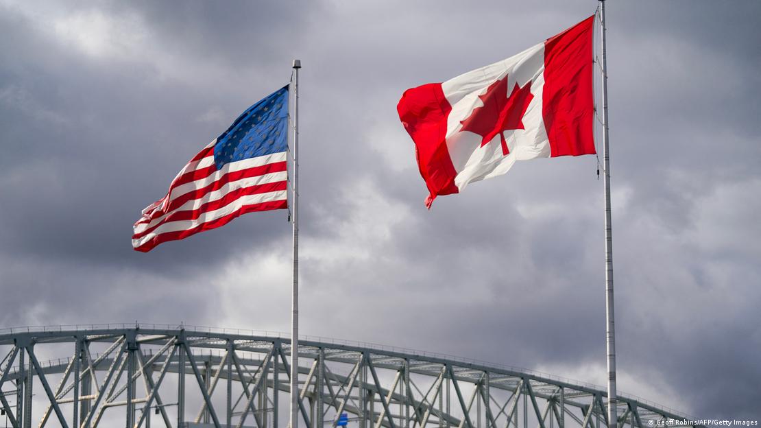 Bandeiras dos EUA e do Canadá Bandeiras dos EUA e do Canadá