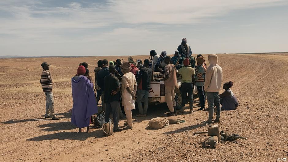 Accompanying migrants through the Sahara