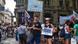 Protestas en Buenos Aires contra la reforma laboral del Gobierno de Javier Milei (13.02.2026): varias personas sostienen parcantas. En una de ellas se lee: "¡No a la reformal laboral!". Protestas en Buenos Aires contra la reforma laboral del Gobierno de Javier Milei (13.02.2026): varias personas sostienen parcantas. En una de ellas se lee: "¡No a la reformal laboral!".