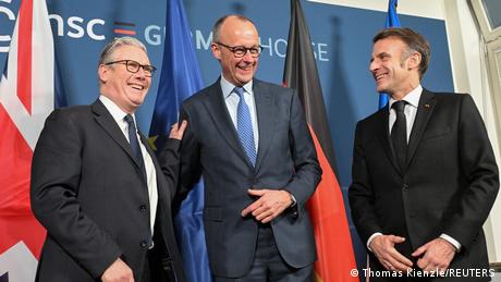 Δυνατές εξαγγελίες από αδύναμους ηγέτες