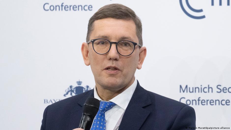 Премьер-министр Эстонии Михал заявил, что продолжит открыто говорить об угрозе со стороны России - вопреки просьбам США смягчить риторику