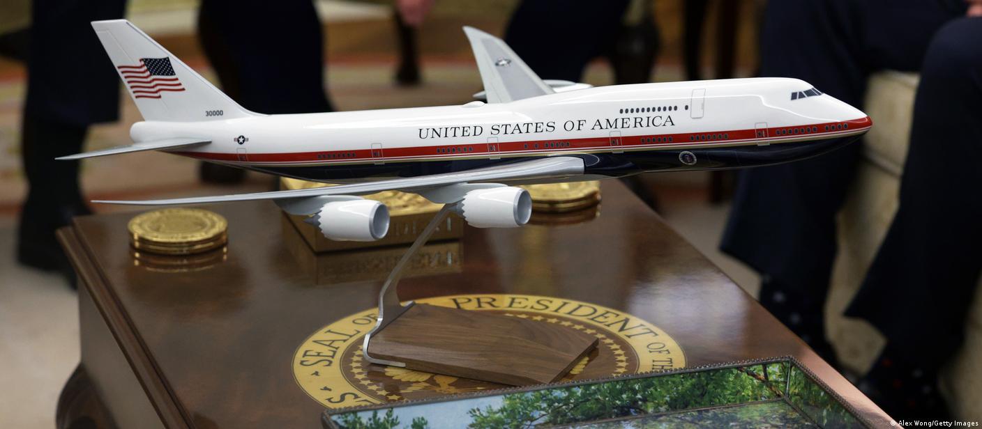 Air Force One jets to get Trump's signature color scheme