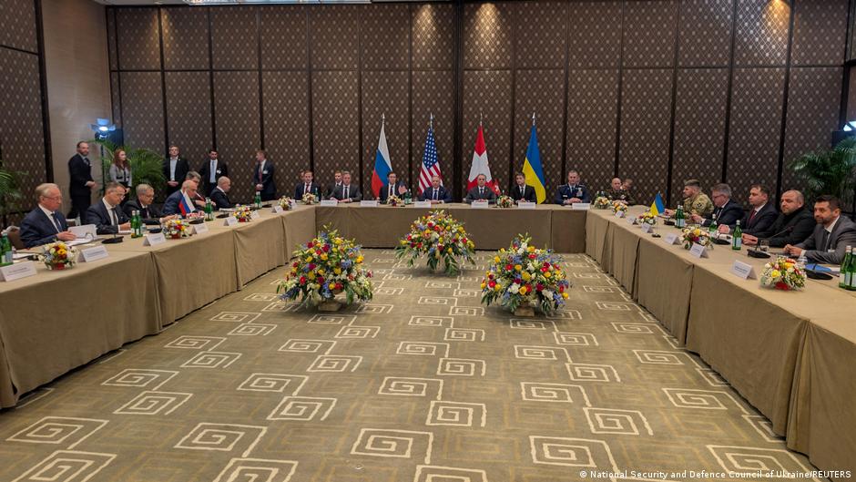 Переговори України, Росії та США у Женеві завершилися: Зеленський заявив, що є певний прогрес