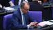 Almanya Başbakanı Friedrich Merz, mecliste elinde cep telefonu ile görülüyor Almanya Başbakanı Friedrich Merz, mecliste elinde cep telefonu ile görülüyor