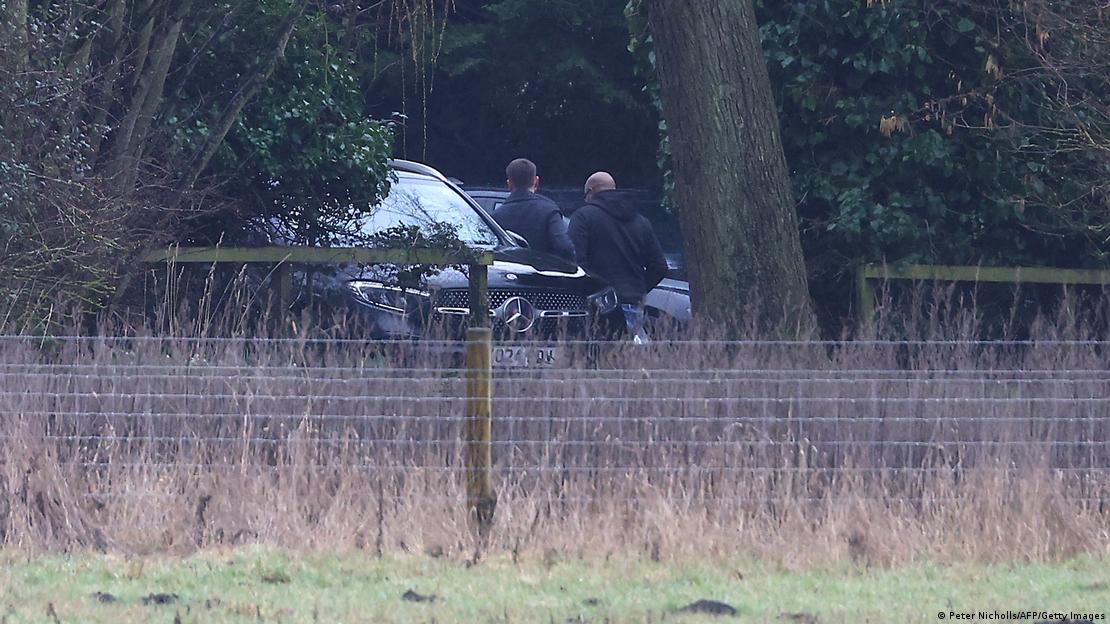 Поліція біля будинку Ендрю Маунтбеттена-Віндзора в Сандрінгемі, 19 лютого 2026 року Поліція біля будинку Ендрю Маунтбеттена-Віндзора в Сандрінгемі, 19 лютого 2026 року