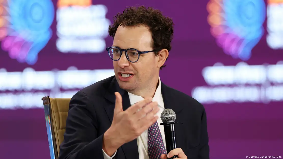 Dario Amodei es director de Anthropic y autor del ensayo "The Adolescence of Technology”.