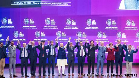 KI-Gipfel in Indien: Wie umgehen mit Künstlicher Intelligenz?