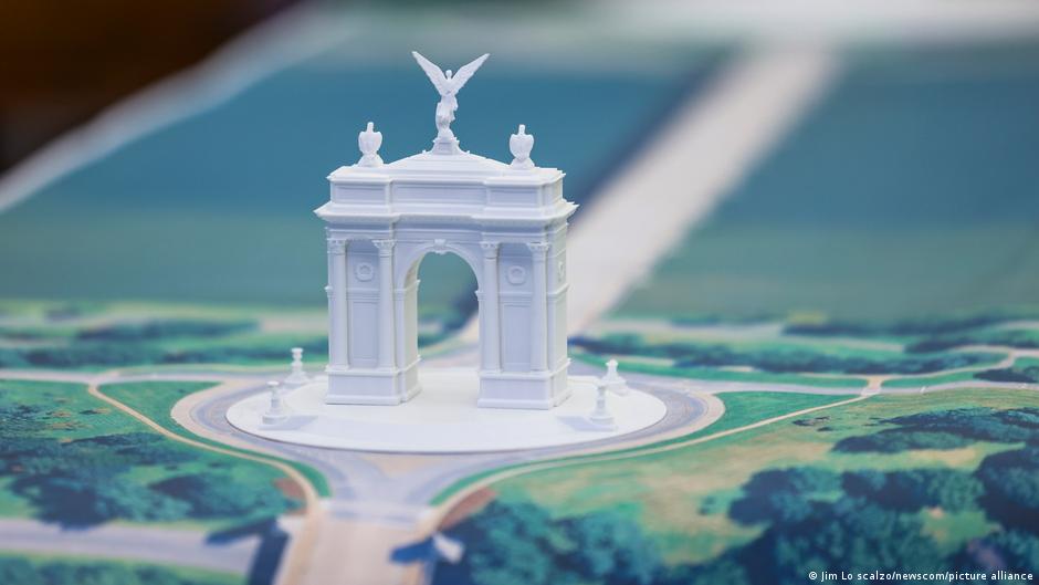 Trump's arch plan and the history of gateways