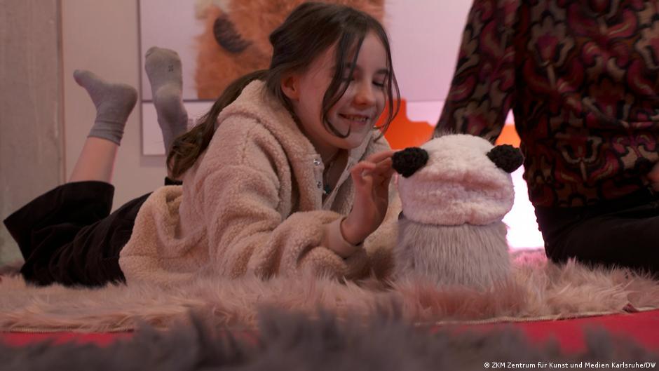 Purring robots: Children & AI toys